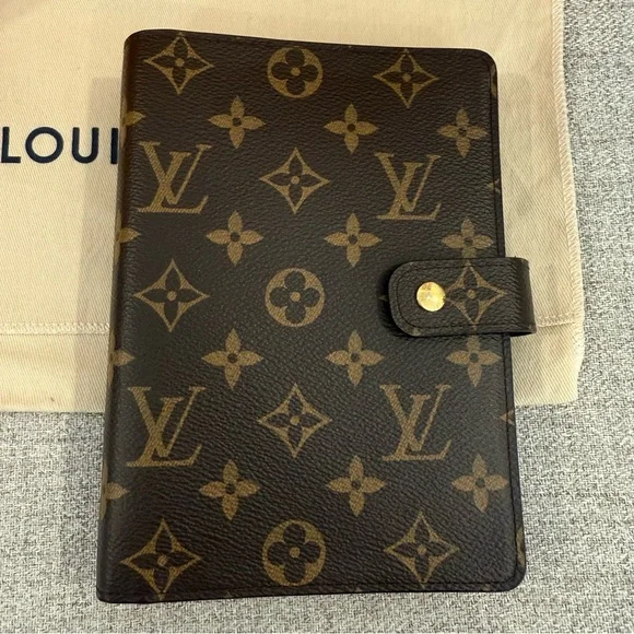Louis Vuitton MM Agenda w/Receipt - Picture 2 of 10